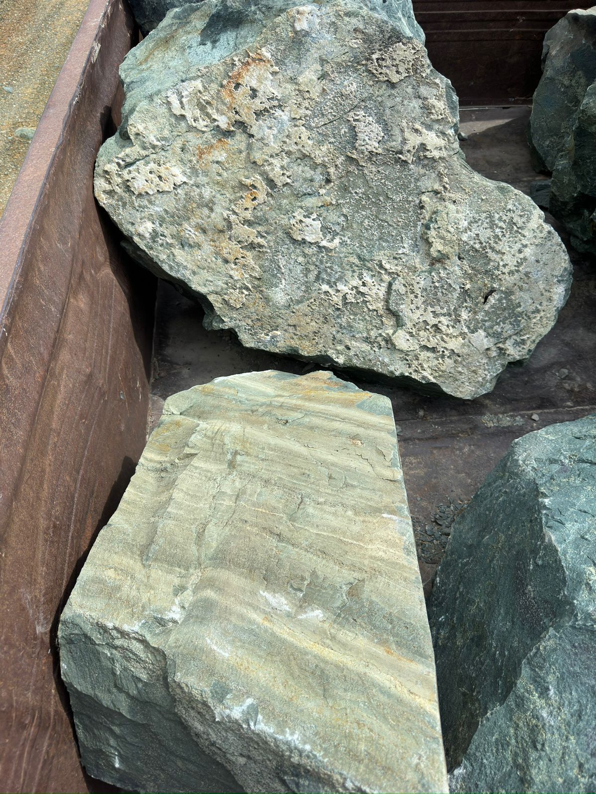 Ландшафтные глыбы зелёные 200-500 килограмм купить в Волоколамске