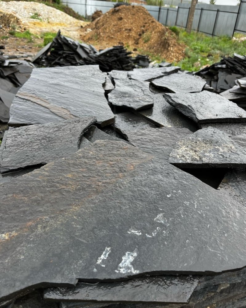 купить чёрный плитняк златолит