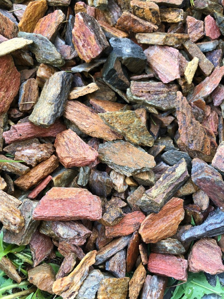 декоративный каменный щебень