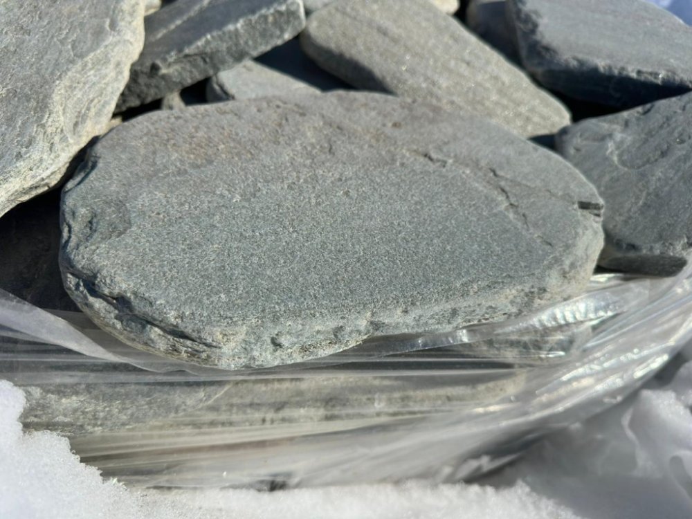 Плитняк златолит зелёный галтованный для цоколя купить в Волоколамске