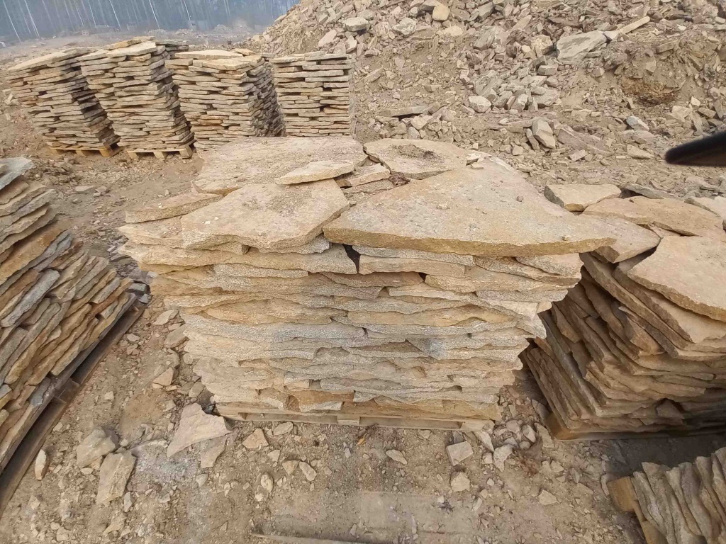 гранитный плитняк для фасада