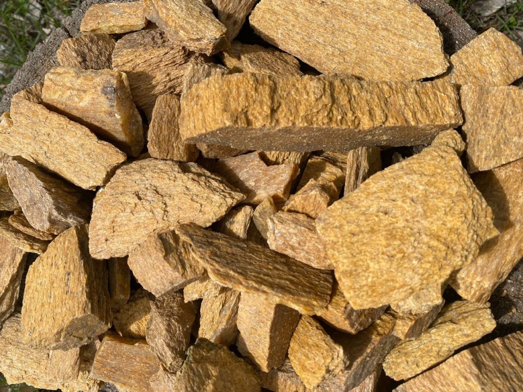 златолит декоративный щебень