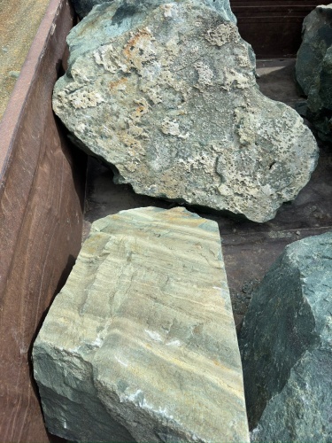 Ландшафтные глыбы зелёные 200-500 килограмм купить в Волоколамске