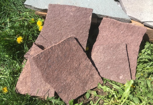 Плитняк лемезит бордовый для цоколя 1,5-2 см купить в Волоколамске