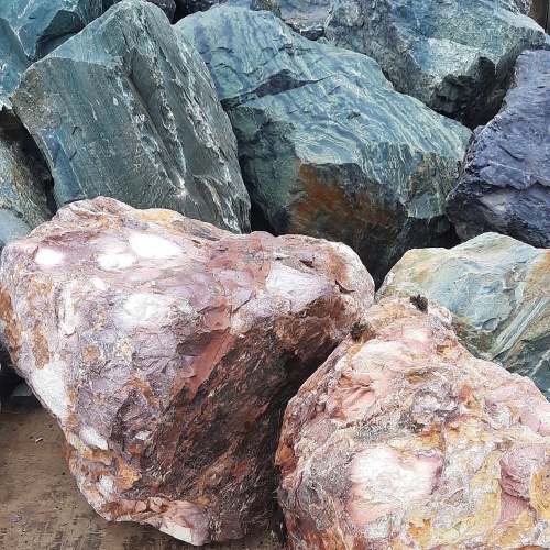 Ландшафтные глыбы красно-фиолетовые 200-1000 килограмм купить в Волоколамске