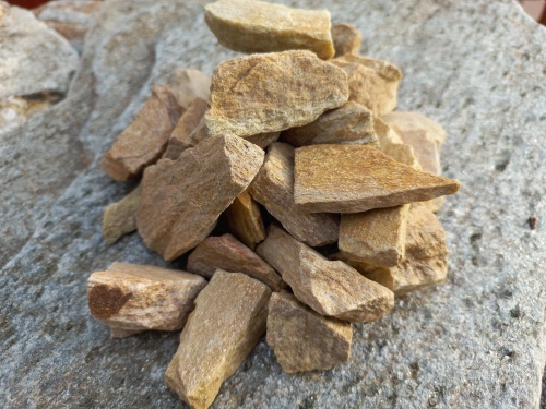 Златолит жёлтый декоративная каменная крошка купить в Волоколамске