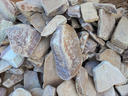 Златолит жёлтый, жёлто-зелёный глыбки и валуны для ланшафтного дизайна купить в Волоколамске