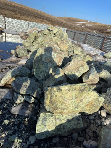 Камни для ландшафтного дизайна зелёные 10-60 килограмм купить в Волоколамске