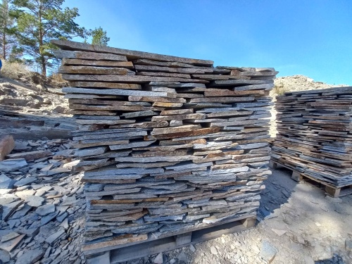 Плитняк златолит серебристый для фасада купить в Волоколамске