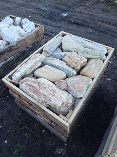 Златолит жёлтый, жёлто-зелёный глыбки и валуны для ланшафтного дизайна купить в Волоколамске